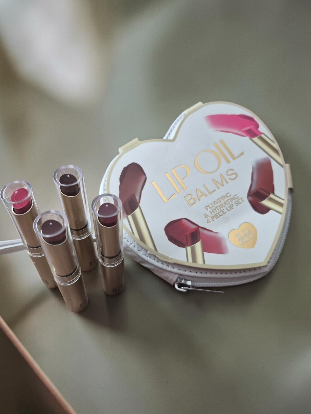 Lip Oil Balms Plumping & Hydrating 4-piece Collection